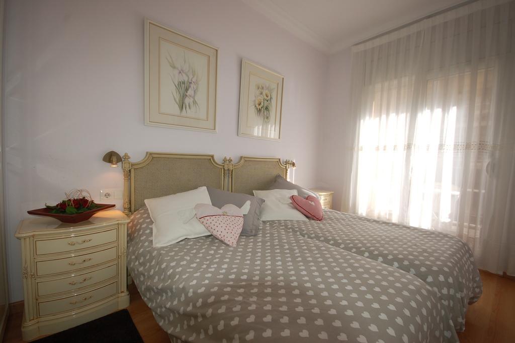 Lets Holidays Centric Apartment In Барселона Номер фото