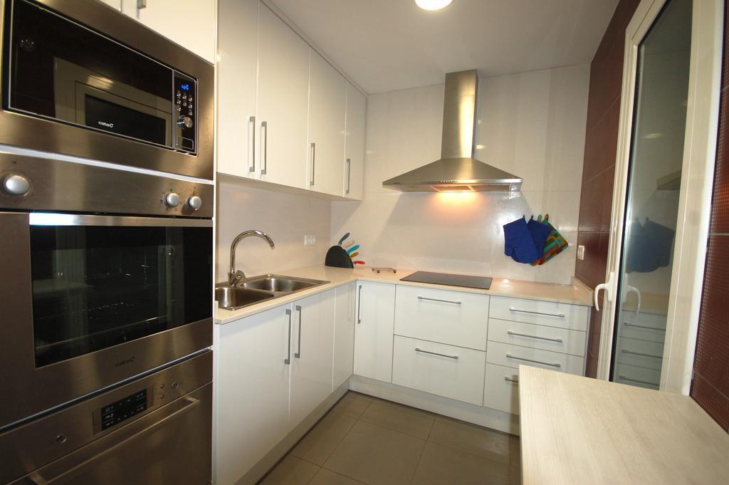 Lets Holidays Centric Apartment In Барселона Номер фото